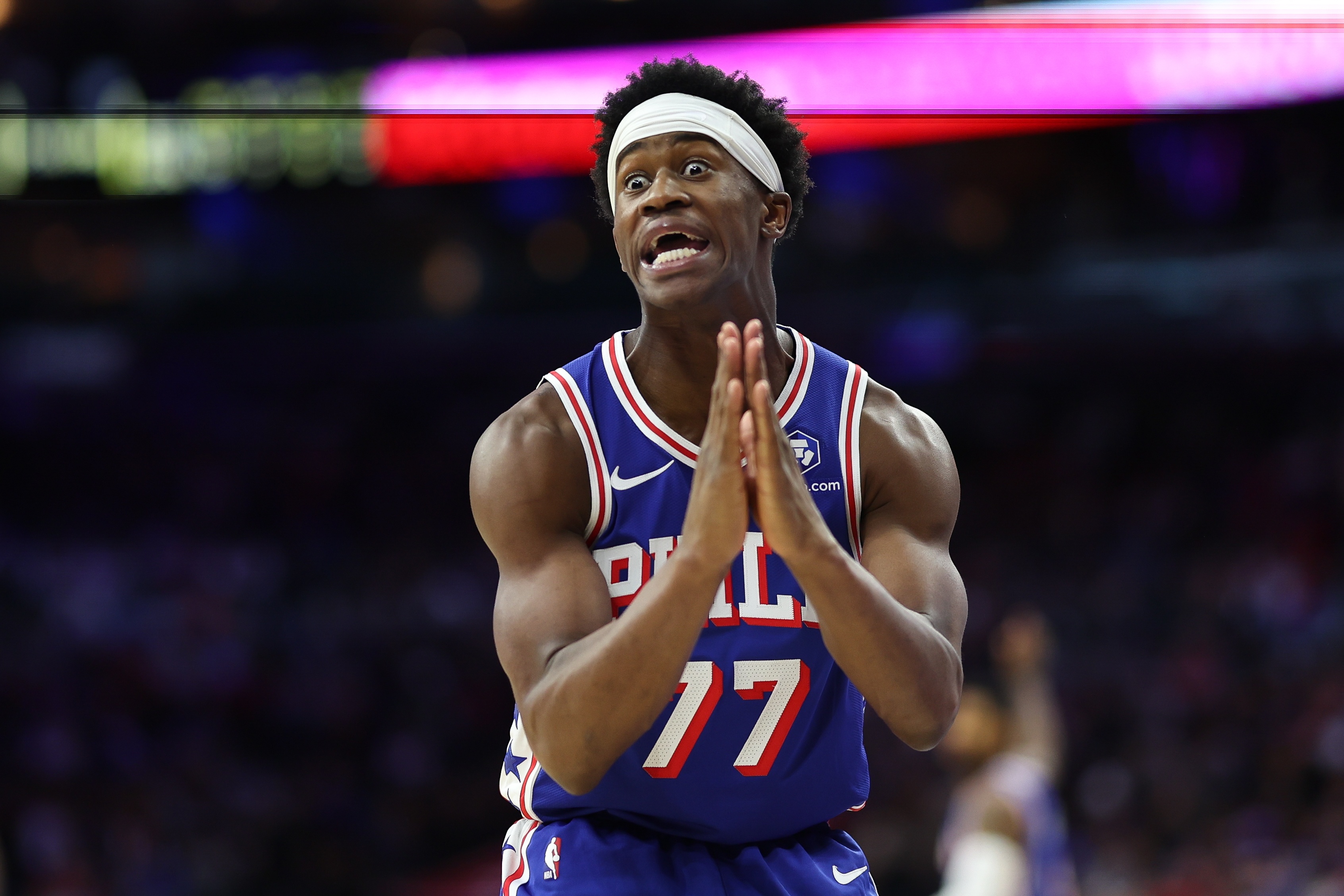 未来可期啊！76人探花埃奇库姆13中4得13分6板7助5断 正负值达+27