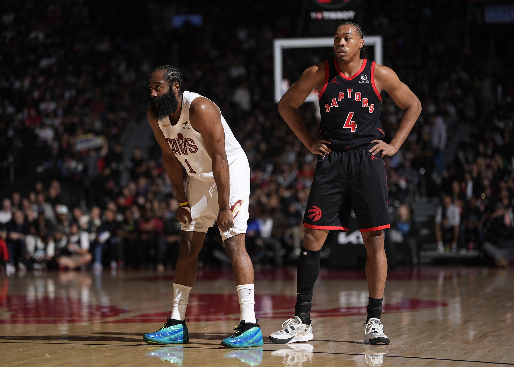 NBA直播-尸位素餐？骑龙G4出现7次错漏判！猛龙3次犯规获利 骑士获利4次